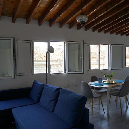 Apartamentos Mediterranea Centro Малага Екстериор снимка