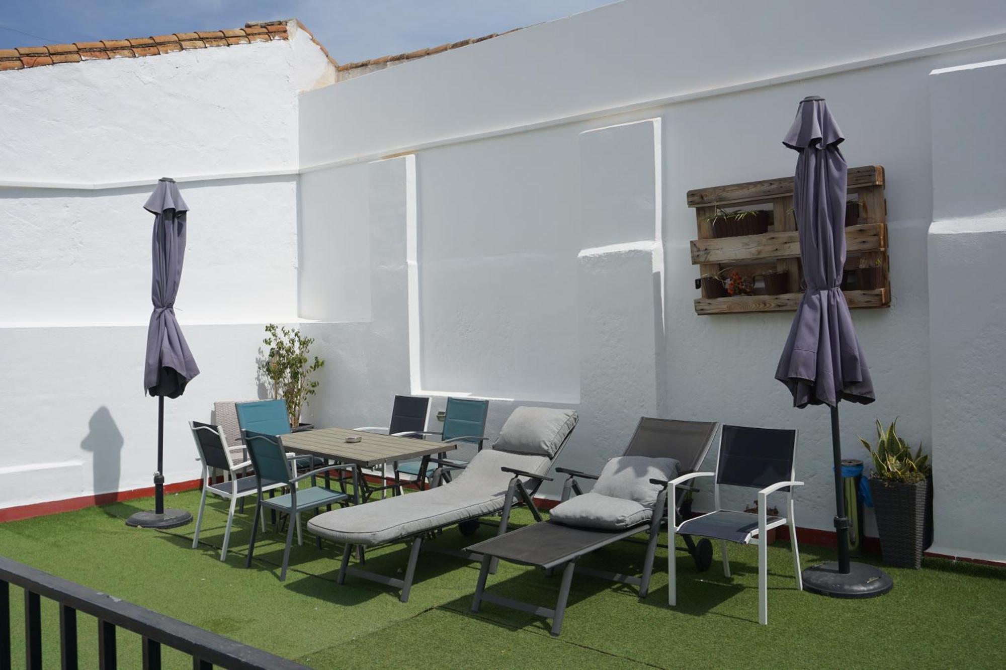 Apartamentos Mediterranea Centro Малага Екстериор снимка